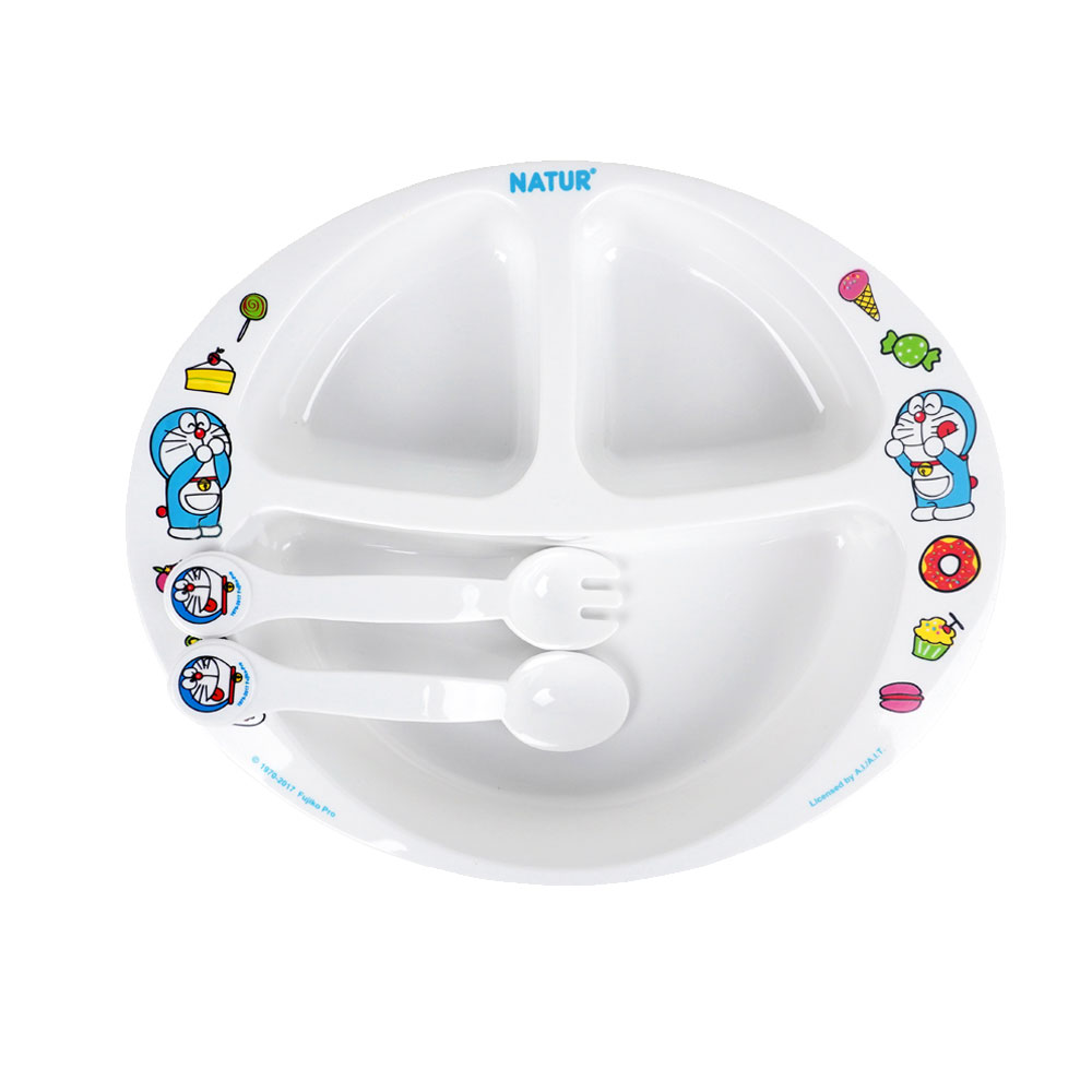 Natur ชุดจานหลุม พร้อมช้อนส้อม ลาย Doraemon 3 kr